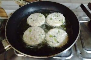 How to Fry Vrat Sabudana Tikki